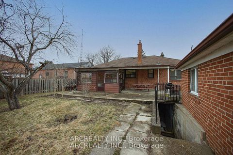 Photo 41 at 16 Faith Avenue, Clanton Park, Toronto