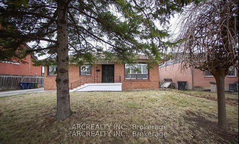 Photo 42 at 16 Faith Avenue, Clanton Park, Toronto