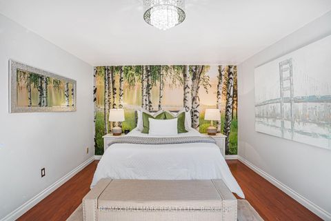 Photo 15 at 19 - 195 Trudelle Street, Eglinton East, Toronto