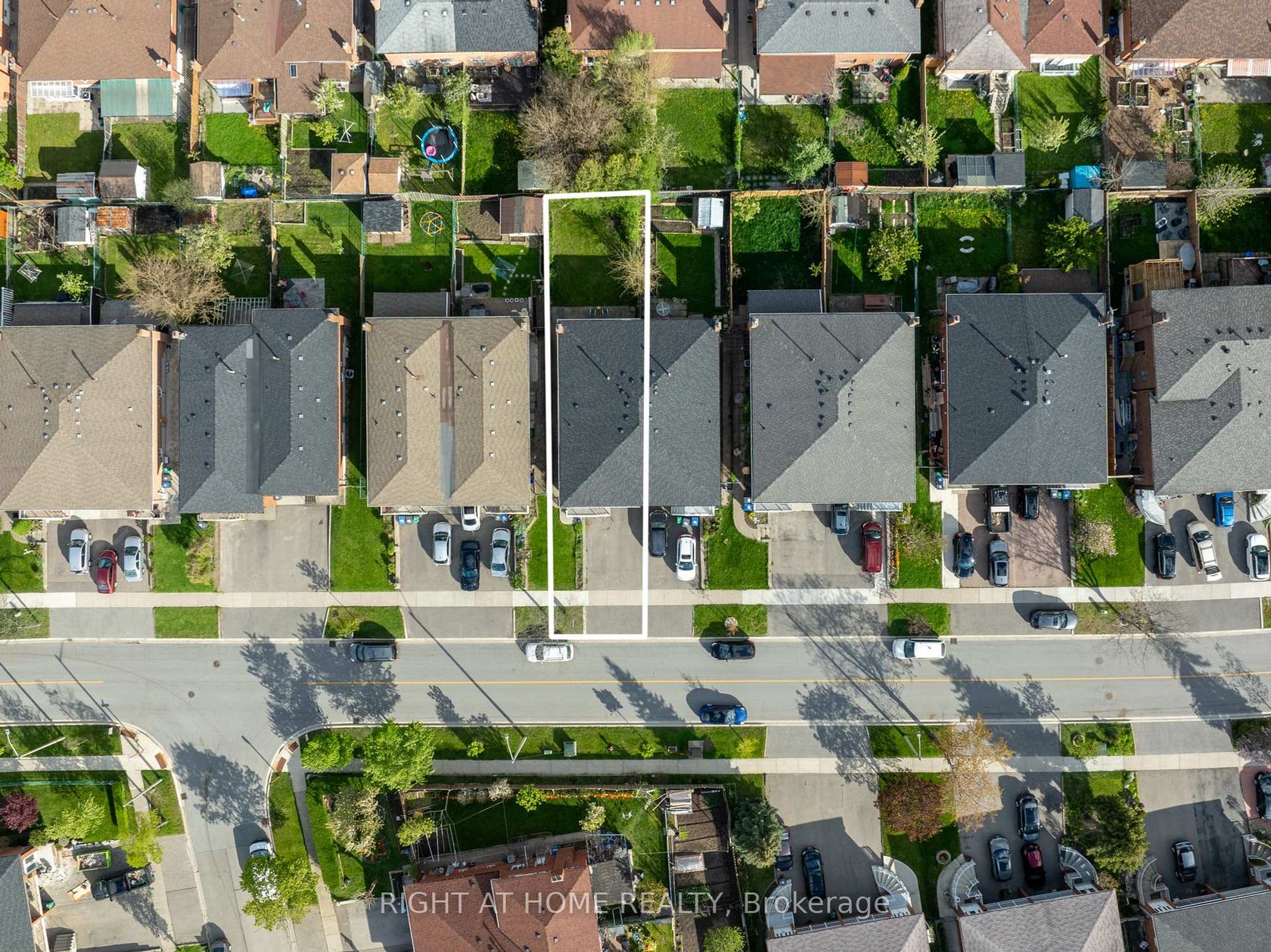 208 Meadows Boulevard, Rathwood, Mississauga 