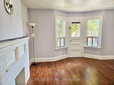 Photo 2 at 910 Dovercourt Road, Junction, Toronto
