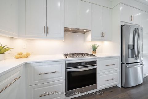 Photo 16 at 39 Dunblane Avenue, Maple, Vaughan