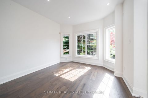 Photo 19 at 39 Dunblane Avenue, Maple, Vaughan