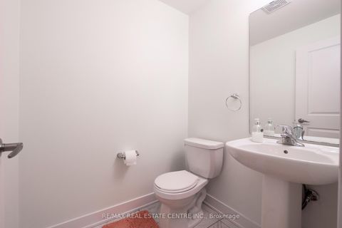 Photo 4 at 53 Benoit Street, Vellore Village, Vaughan