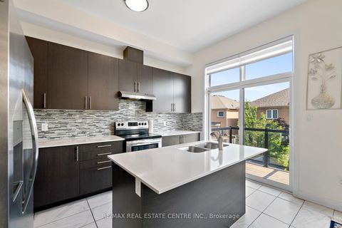 Photo 13 at 53 Benoit Street, Vellore Village, Vaughan