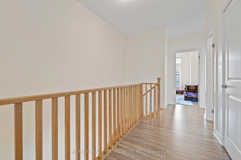 Photo 21 at 53 Benoit Street, Vellore Village, Vaughan