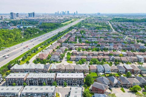 Photo 30 at 53 Benoit Street, Vellore Village, Vaughan