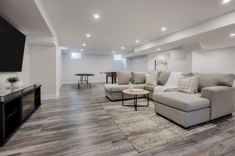 Photo 31 at 22 James Bowman Court, Nobleton, King