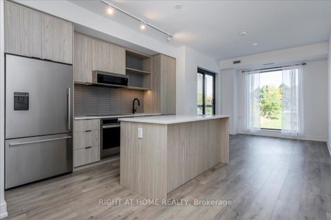 Photo 5 at 517 - 185 Dunlop Street E, Lakeshore, Barrie