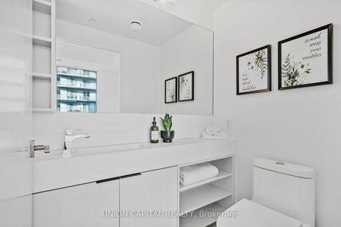 Photo 12 at 3517 - 82 DALHOUSIE Street, Yonge Corridor, Toronto