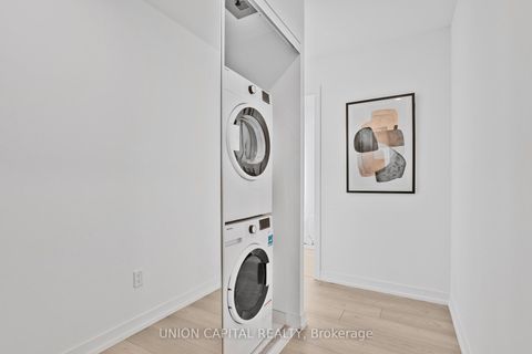 Photo 19 at 3517 - 82 DALHOUSIE Street, Yonge Corridor, Toronto
