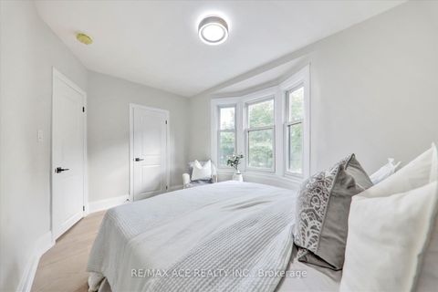 Photo 20 at 734 Brock Avenue, Junction, Toronto