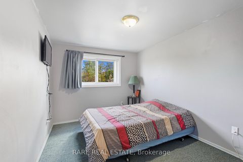 Photo 8 at 66 Springdale Drive, Cundles East, Barrie