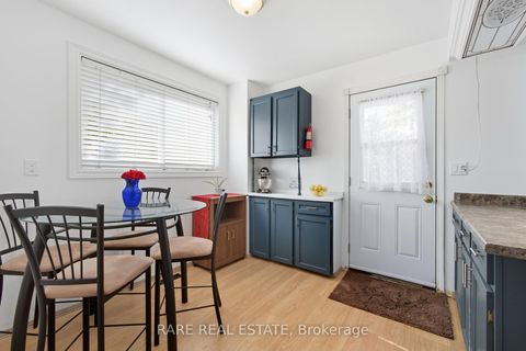 Photo 31 at 66 Springdale Drive, Cundles East, Barrie