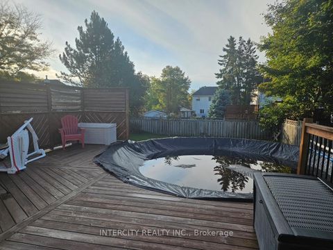 Photo 5 at 981 Linden Street S, Alcona, Innisfil