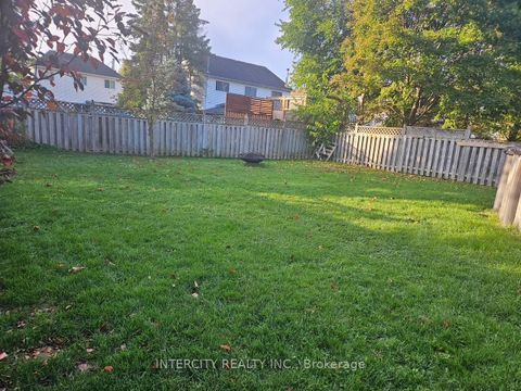 Photo 6 at 981 Linden Street S, Alcona, Innisfil