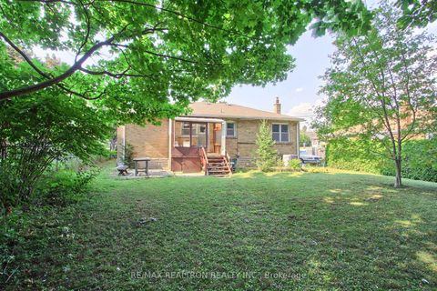 Photo 21 at 49 Monkswood Crescent, Central Newmarket, Newmarket