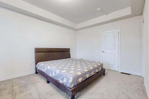 Photo 18 at 66 Puisaya Drive, Rural Richmond Hill, Richmond Hill