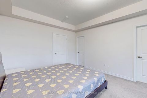 Photo 19 at 66 Puisaya Drive, Rural Richmond Hill, Richmond Hill