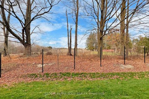 Photo 40 at 66 Puisaya Drive, Rural Richmond Hill, Richmond Hill