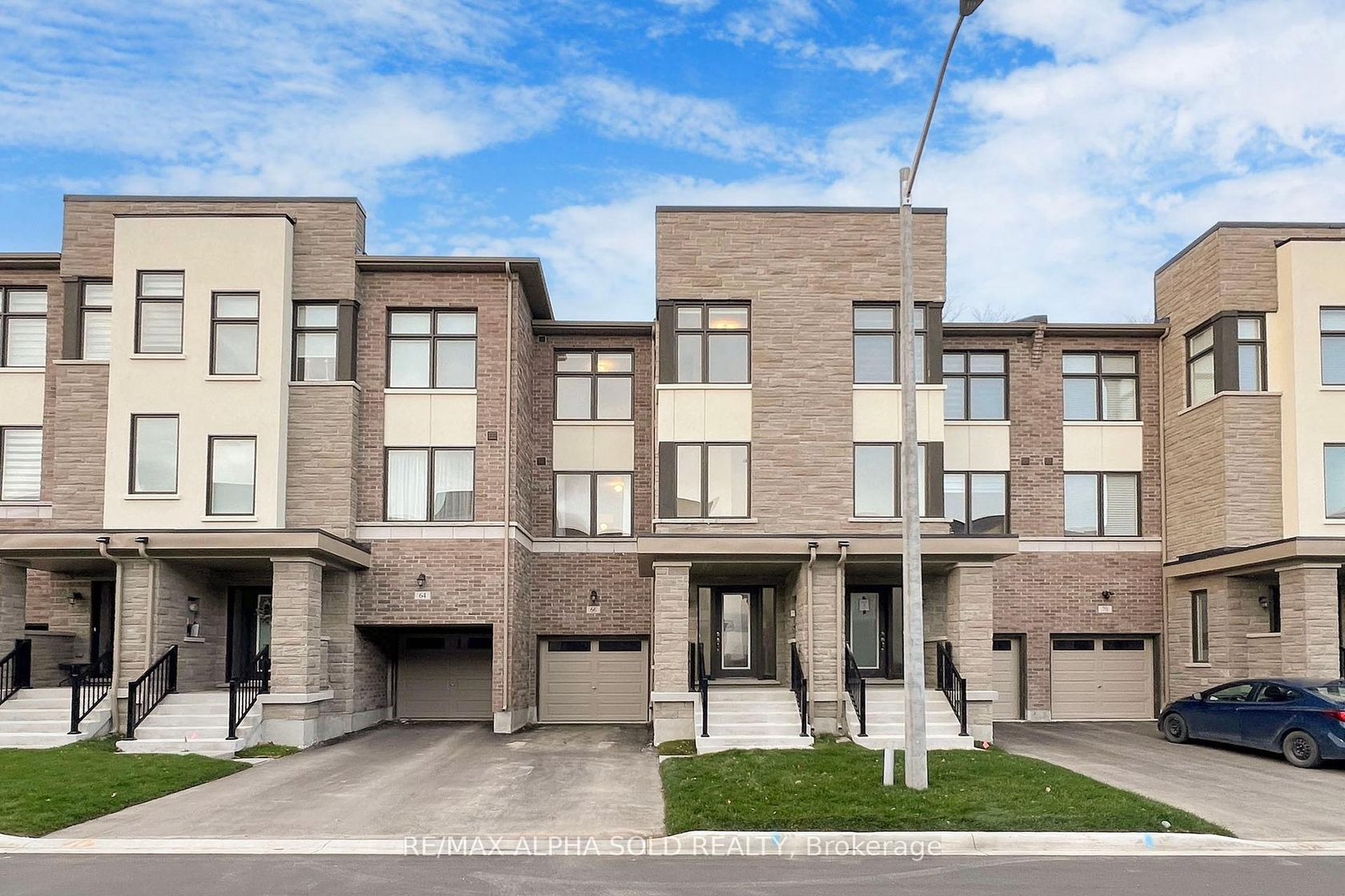 66 Puisaya Drive, Rural Richmond Hill, Richmond Hill 