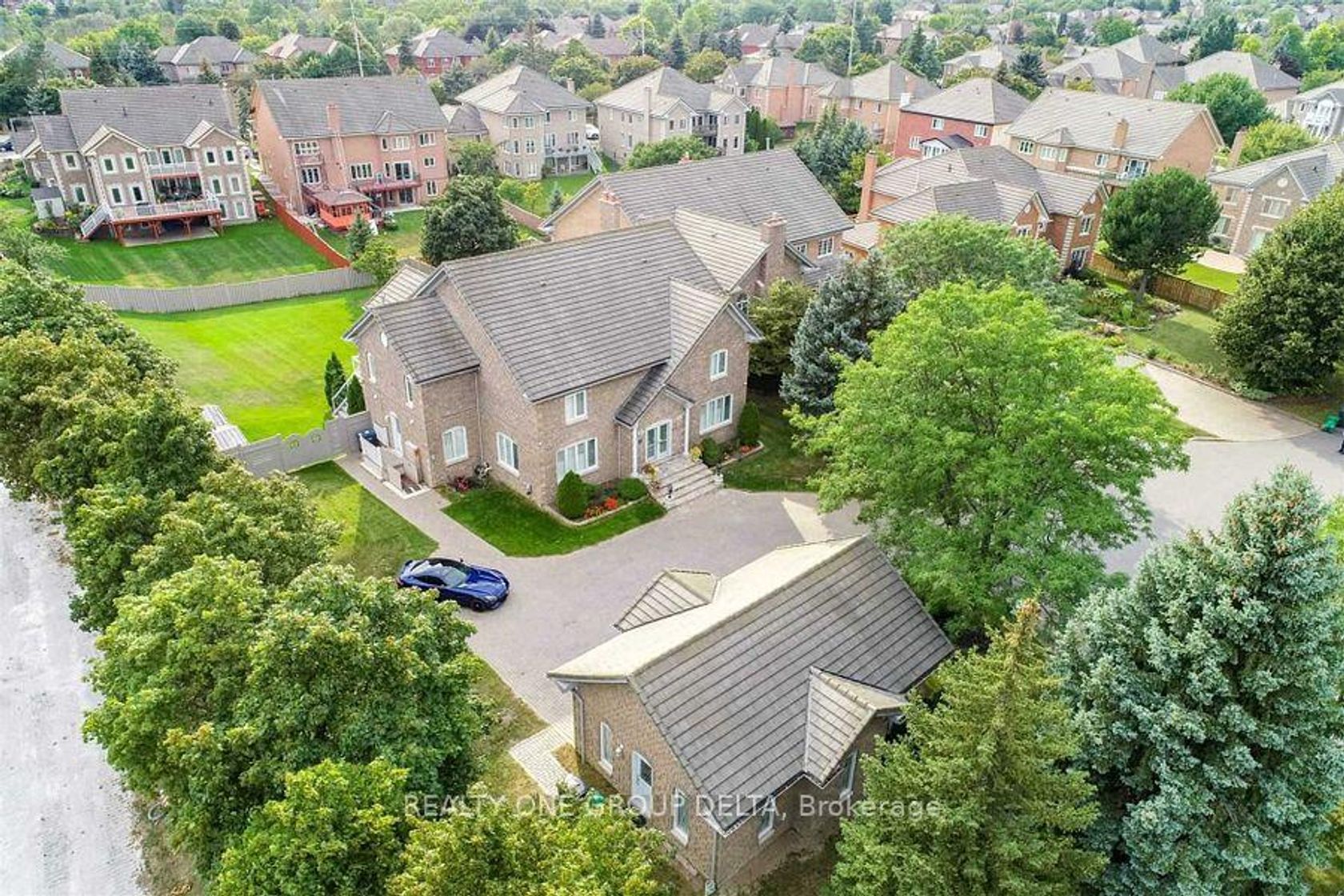 1918 Royal Credit Boulevard, Central Erin Mills, Mississauga 