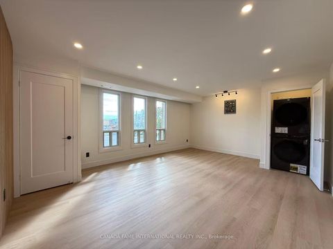 Photo 5 at 52 - 16 Rexdale Boulevard, Kipling, Toronto