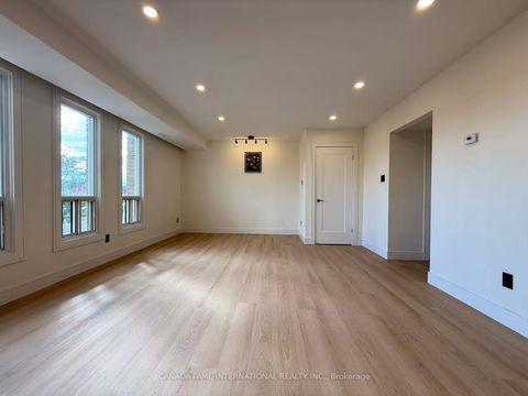 Photo 7 at 52 - 16 Rexdale Boulevard, Kipling, Toronto