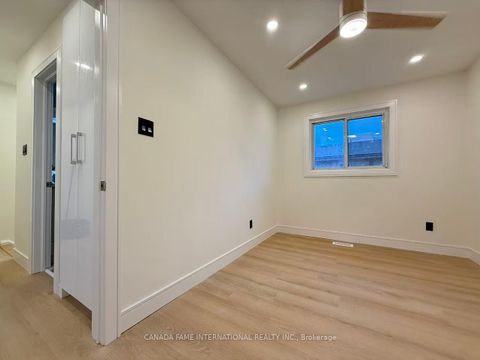 Photo 24 at 52 - 16 Rexdale Boulevard, Kipling, Toronto