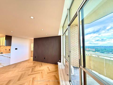 Photo 3 at ph04 - 330 Dixon Road, The Westway, Toronto