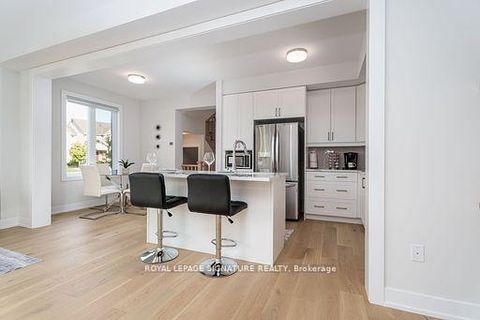 Photo 7 at 1 - 2184 Postmaster Drive W, WM Westmount, Oakville