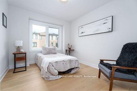 Photo 11 at 1 - 2184 Postmaster Drive W, WM Westmount, Oakville