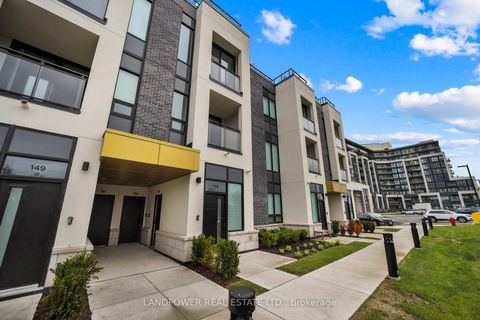 Photo 2 at 147 - 3010 Trailside Drive, GO Glenorchy, Oakville