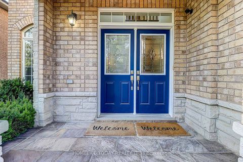 Photo 3 at 200 Ivy Glen Drive, Patterson, Vaughan