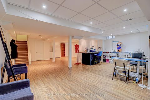 Photo 33 at 200 Ivy Glen Drive, Patterson, Vaughan