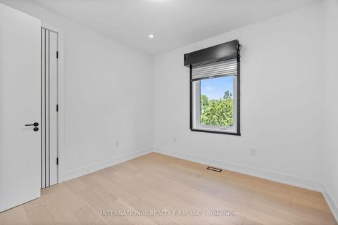 Photo 28 at 19 Ivy Avenue, South Riverdale, Toronto