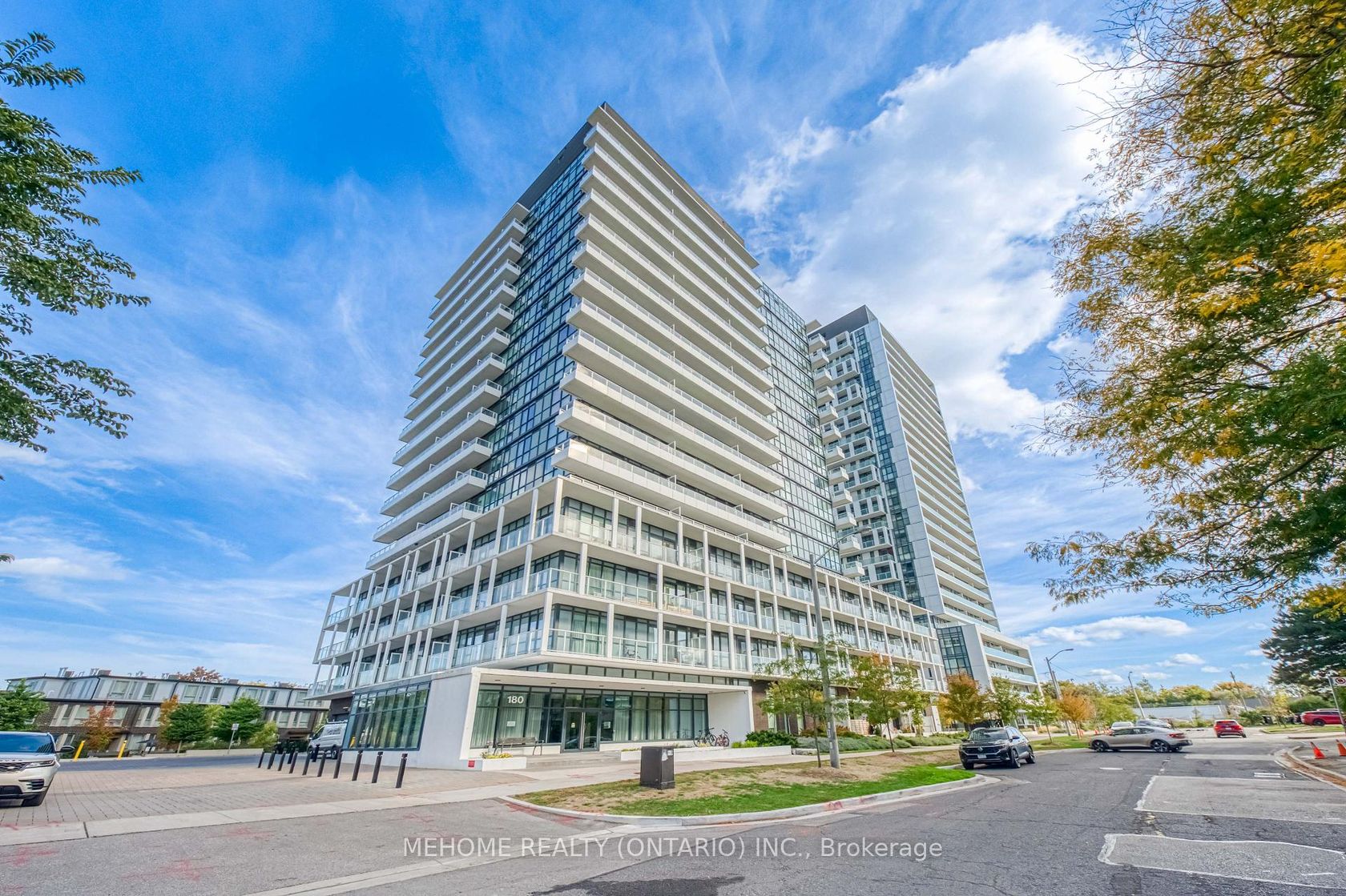 905 - 180 Fairview Mall Drive, Don Valley Village, Toronto 