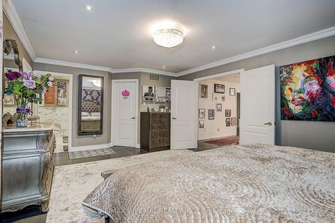 Photo 4 at 32 Brandon Gate Drive, Maple, Vaughan