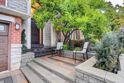 Photo 9 at 32 Brandon Gate Drive, Maple, Vaughan