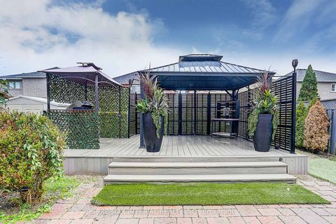 Photo 12 at 32 Brandon Gate Drive, Maple, Vaughan