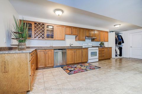 Photo 18 at 32 Brandon Gate Drive, Maple, Vaughan