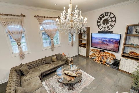 Photo 27 at 32 Brandon Gate Drive, Maple, Vaughan