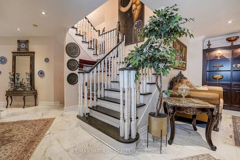 Photo 34 at 32 Brandon Gate Drive, Maple, Vaughan