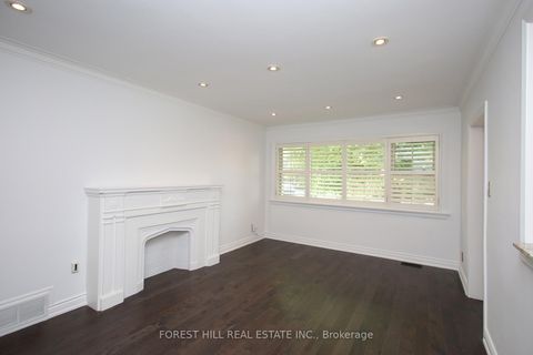 Photo 6 at 21 Presteign Avenue, Parkview, Toronto