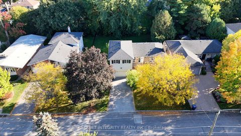Photo 1 at 143 Munro Boulevard, Windfields, Toronto Photo 1 at 143 Munro Boulevard, Windfields, Toronto
