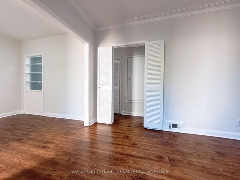 Photo 15 at 143 Munro Boulevard, Windfields, Toronto Photo 15 at 143 Munro Boulevard, Windfields, Toronto