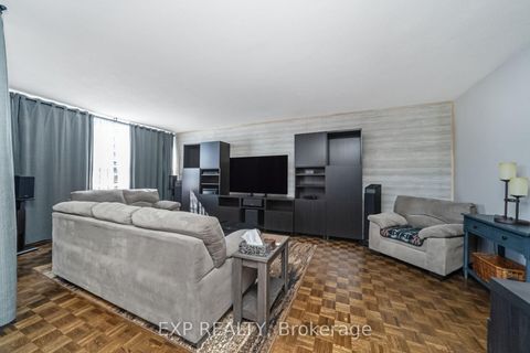 Photo 13 at 519 - 451 WESTMALL, Etobicoke West Mall, Toronto