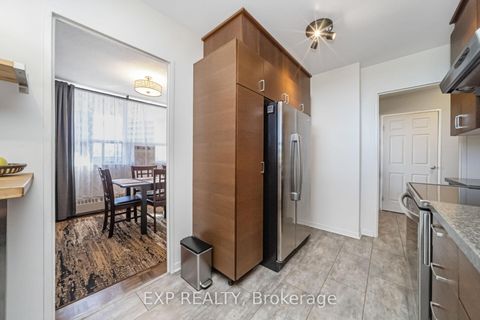 Photo 22 at 519 - 451 WESTMALL, Etobicoke West Mall, Toronto