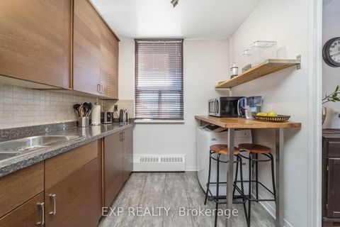 Photo 23 at 519 - 451 WESTMALL, Etobicoke West Mall, Toronto