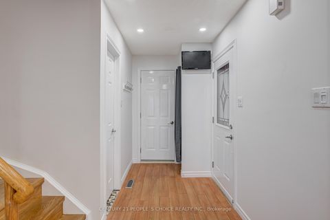 Photo 15 at 36 Ponymill Drive, Milliken, Toronto